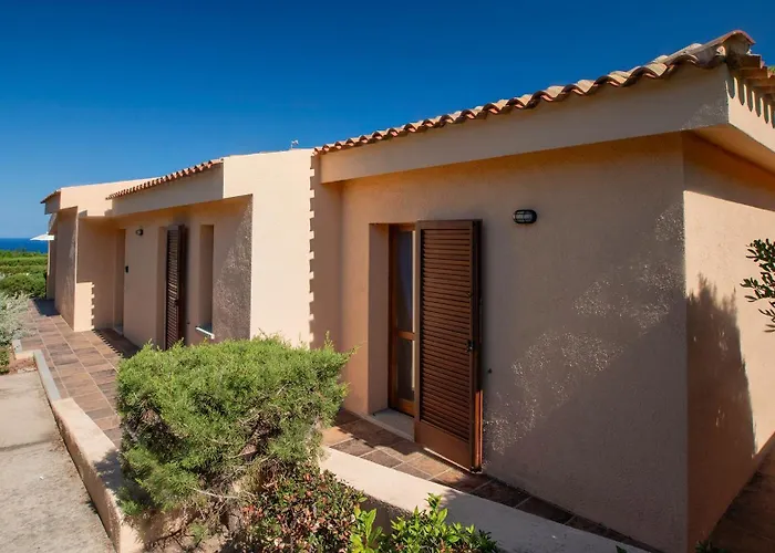 Li Chessi Blu Familiare Con Piscina