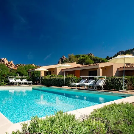 Li Chessi Blu Familiare Con Piscina Costa Paradiso