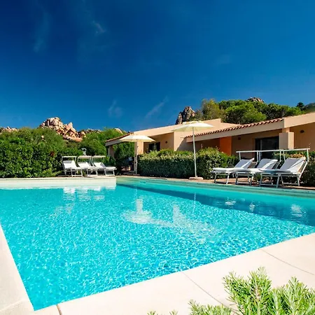 Li Chessi Blu Familiare Con Piscina Costa Paradiso